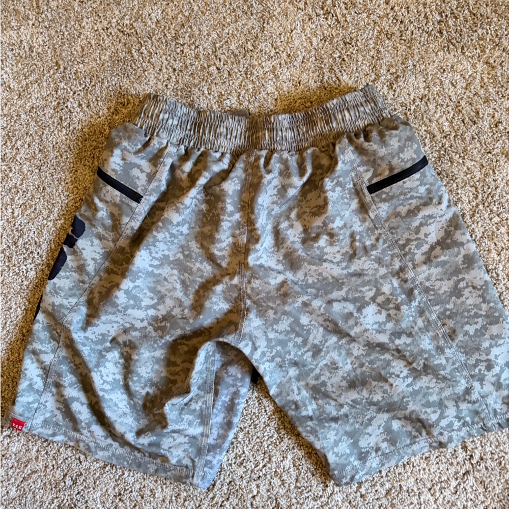 2Pood Men’s Gym Shorts - Picture 5 of 5
